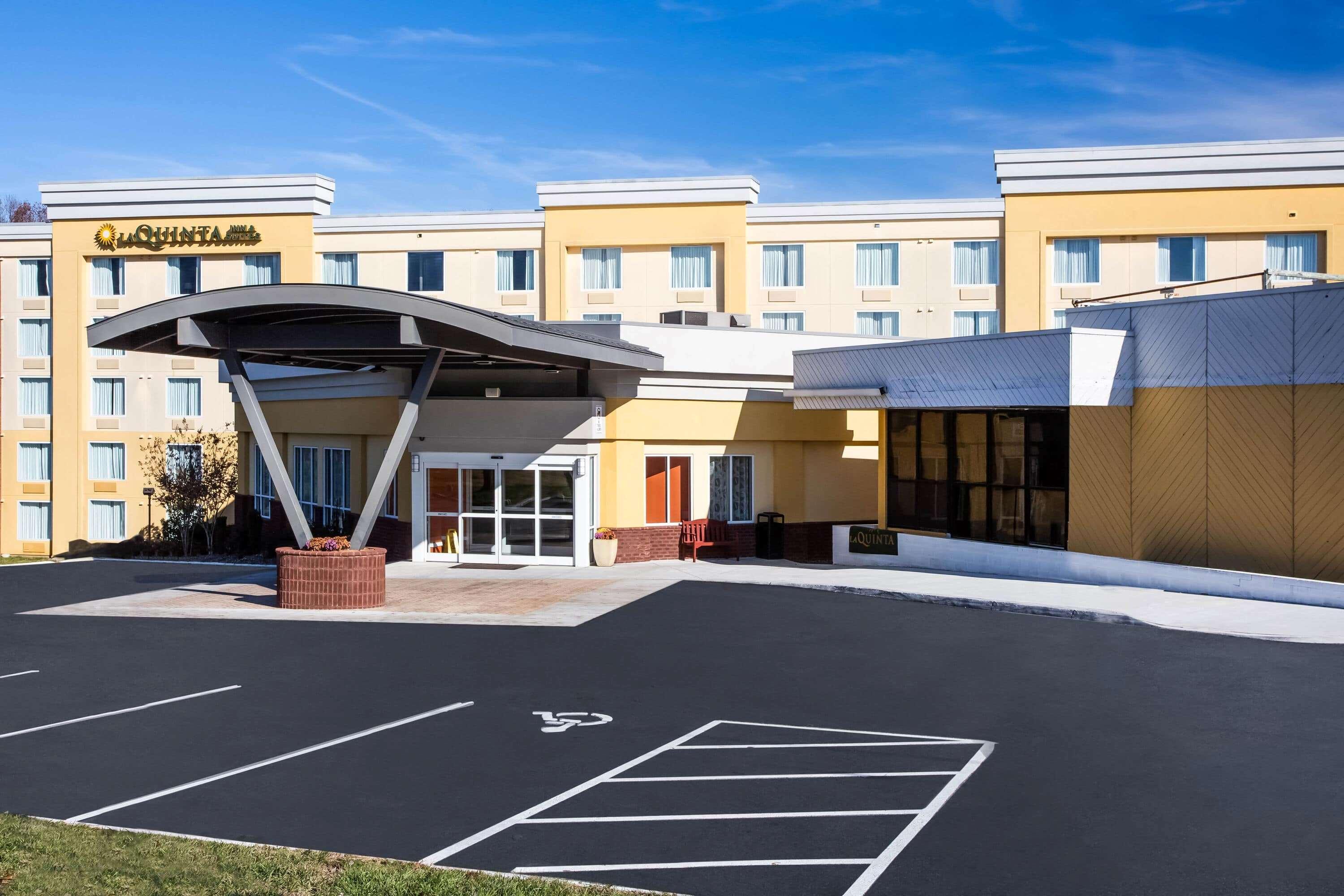 Hotel La Quinta By Wyndham Lynchburg At Liberty Univ. Exterior foto